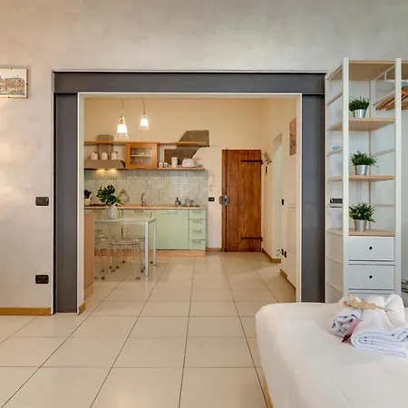 Charlize Apartment By Mamo Florenz Exterior foto